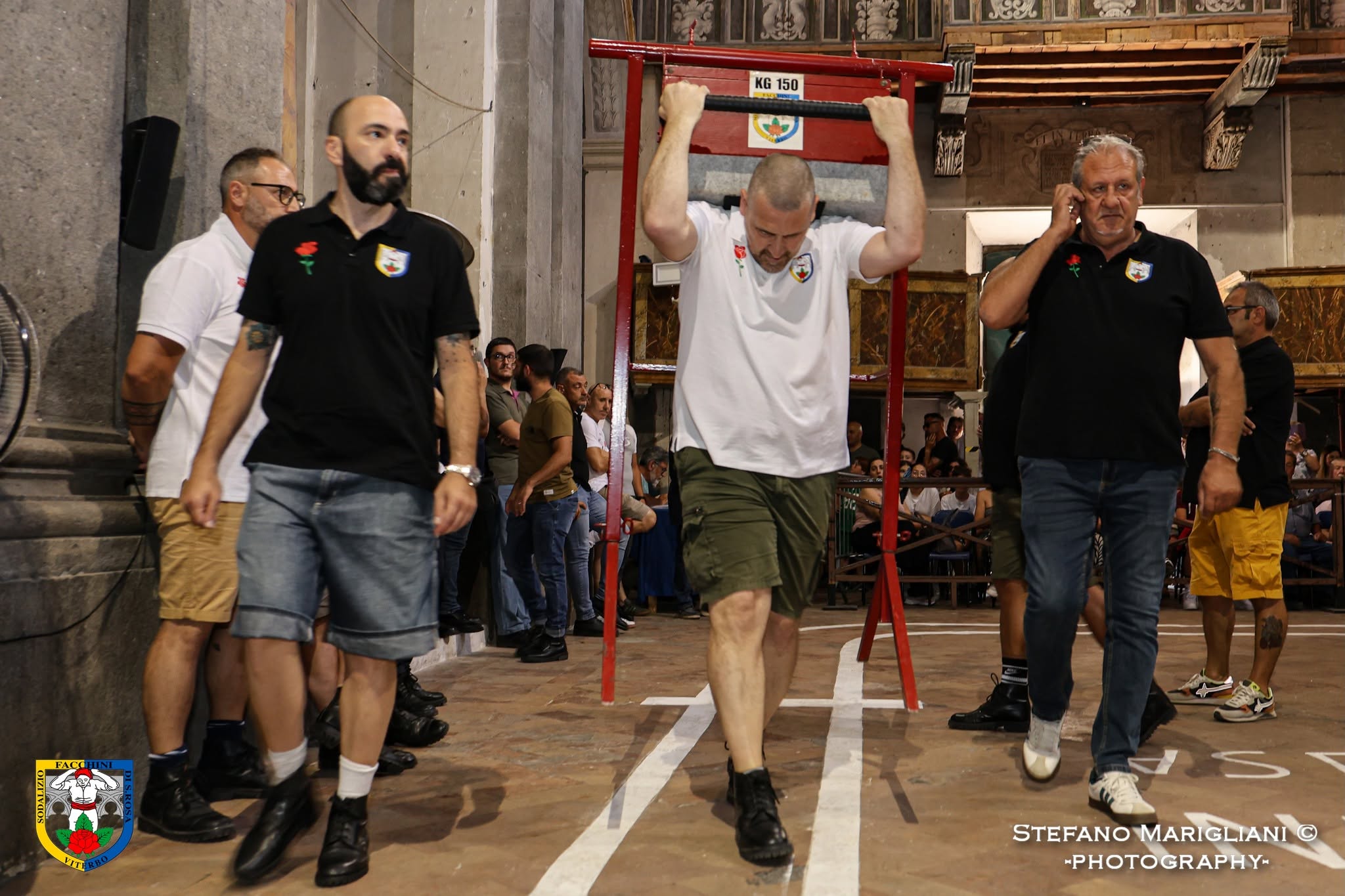Viterbo – Facchini di Santa Rosa, partite le prove di portata: il rito tradizionale all’ex Chiesa della Pace