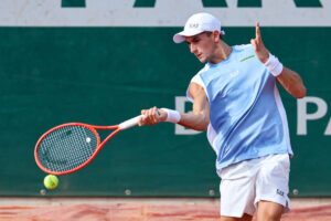 Impresa Arnaldi, piega Tiafoe e sfida Berrettini ai quarti del Roland Garros