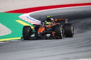 Norris in testa nelle FP2 in Catalogna, Antonelli 5° dietro Leclerc