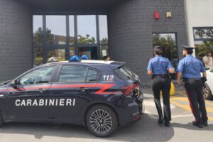 Accoltellò un uomo in palestra dopo una lite, fermato un 53enne romano: la vittima salvata da un intervento chirurgico