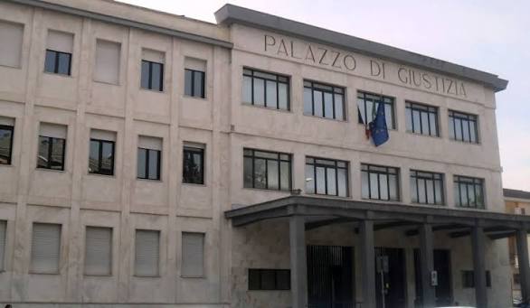 L’Aquila: convocata in procura zia 80enne che ha ospitato sorelline scomparse