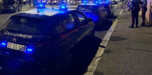 Torino – Automobilista suona il clacson per far spostare pedone, poi scende dall’auto e lo uccide