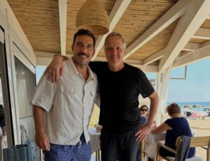 “Lunedì Cinema” – Ancora Vip all’Isola del Pescatore, Edoardo Leo a pranzo tra una ripresa e l’altra