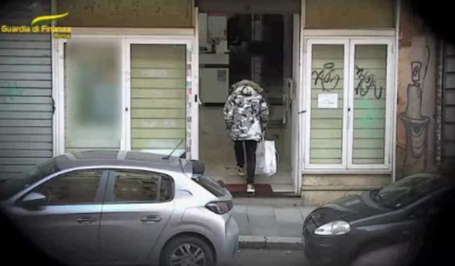 Arrestato in Spagna e riportato in Italia Antonio Gala, tra i latitanti più ricercati: operazione internazionale tra Finanza, Carabinieri e rete ENFAST