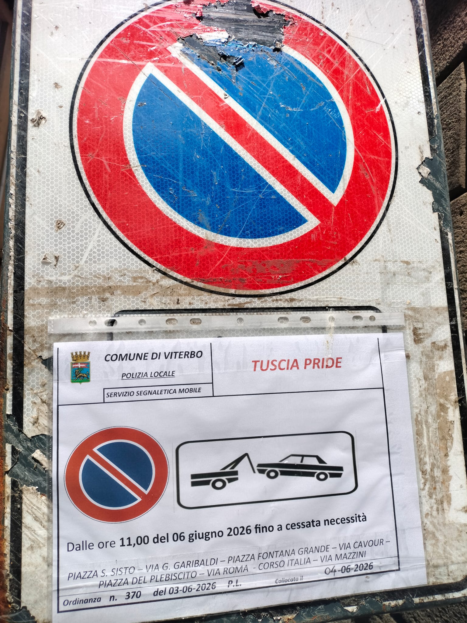 Viterbo – Parcheggi interdetti per passaggio del Tuscia Pride, i commercianti: “Non si poteva aspettare almeno un’ora?”