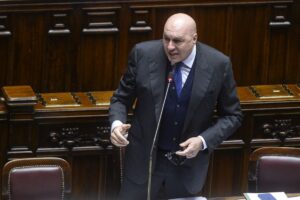 Ministero Difesa “Italia rispetta i trattati, Rutte confonde i voli autorizzati”