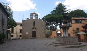Viterbo – Violenta rissa in piazza del Gesù: Carabinieri, Polizia e 118 sul posto