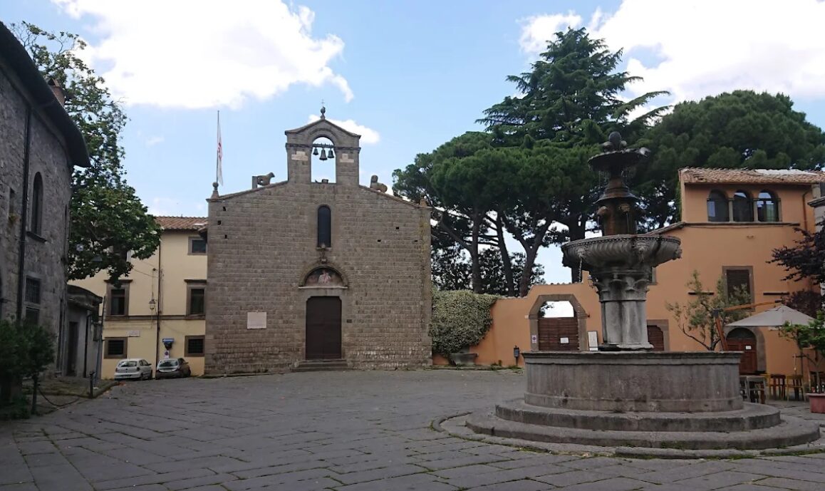 Viterbo – Violenta rissa in piazza del Gesù: Carabinieri, Polizia e 118 sul posto