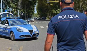 Roma: droga e tentata rapina, cinque arresti nella periferia Est