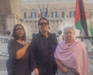 Sorelle di Aprilia costrette a dormire in strada dopo pignoramento, il caso arriva a Montecitorio