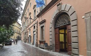 Avs Vetralla contro il Pd: “Alle elezioni provinciali sostenute Forza Italia e FdI”