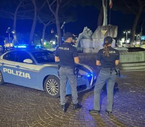 Maxi controlli della Polizia a Viterbo: 320 persone identificate, droga, ubriachezza e verifiche nei locali