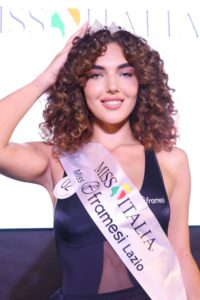 Miss Italia, Michela Meli conquista la fascia di Miss Framesi Lazio 2026