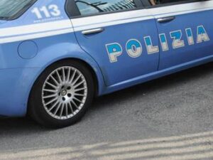 Frosinone: identificato e denunciato dalla polizia un 19enne per furto presso un supermercato