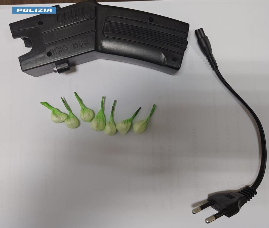 Cassino – Denunciato 21enne per porto abusivo di taser e possesso di stupefacente ai fini di spaccio