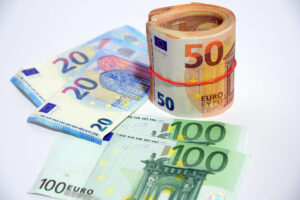 Inflazione, report Allianz: “Aumentano nel 2026 le pressioni globali legate al costo della vita”