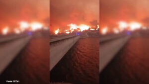Incendi, in Spagna migliaia di persone costrette a lasciare le loro abitazioni