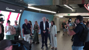 Sui treni Atac le foto dei campioni “Tra sport e trasporto”