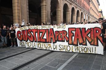 Fakir, consigliere comunale Bologna: “Sotto mio post carabiniere commenta ‘uno di meno