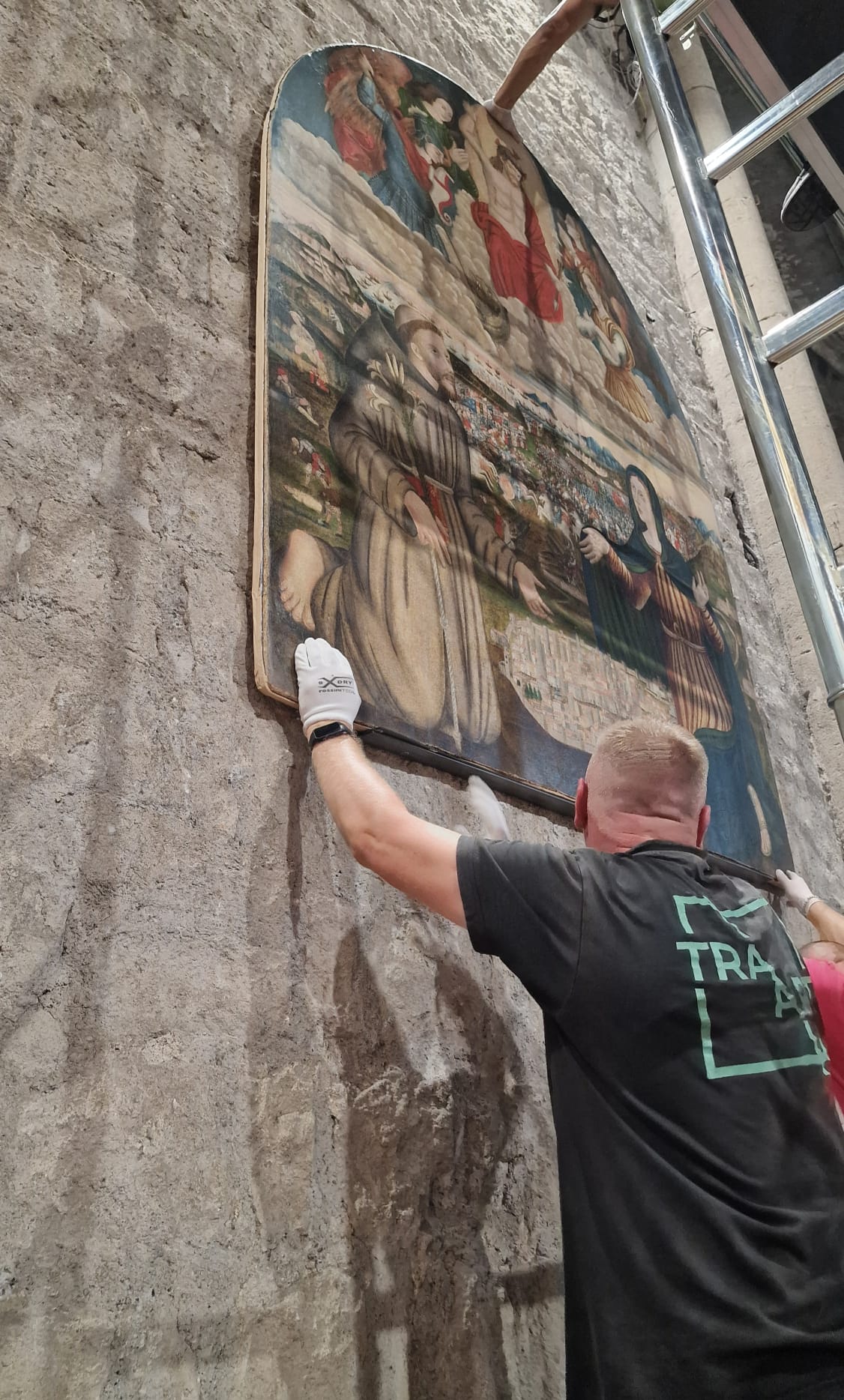 Viterbo – La restaurata pala cinquecentesca di Sant’Antonio da Padova torna nella basilica di San Francesco alla Rocca