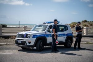 Roma – Bimba di 10 anni si allontana da casa per andare al mare, ritrovata in buone condizioni