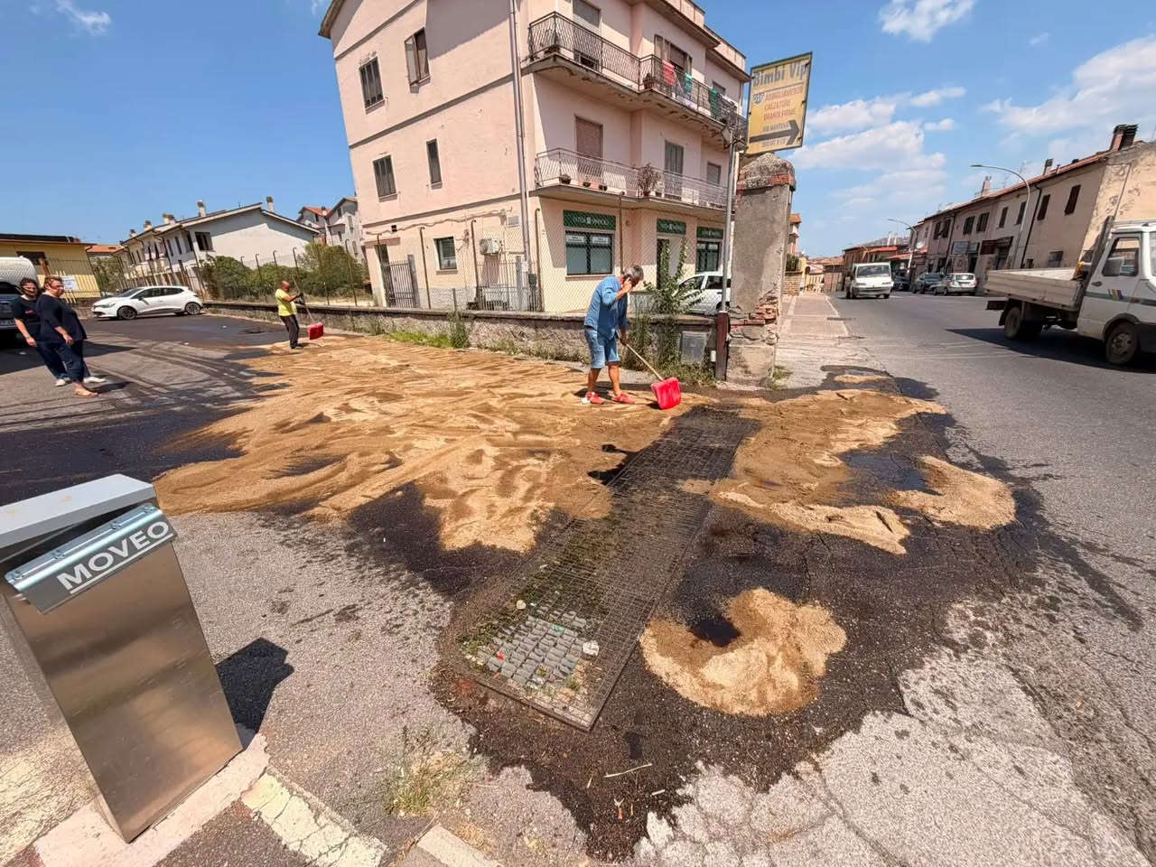 Perdita di gasolio da una cisterna, scattano i controlli ambientali a Tuscania (FOTO)