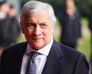 FI: Tajani, laziali contro Lotito no problema partito, io mi preoccupo di Juve