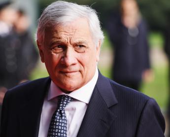 FI: Tajani, laziali contro Lotito no problema partito, io mi preoccupo di Juve