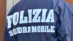 Roma – Spaccio organizzato come una catena di montaggio nel cuore di Trastevere: arrestati due ventunenni