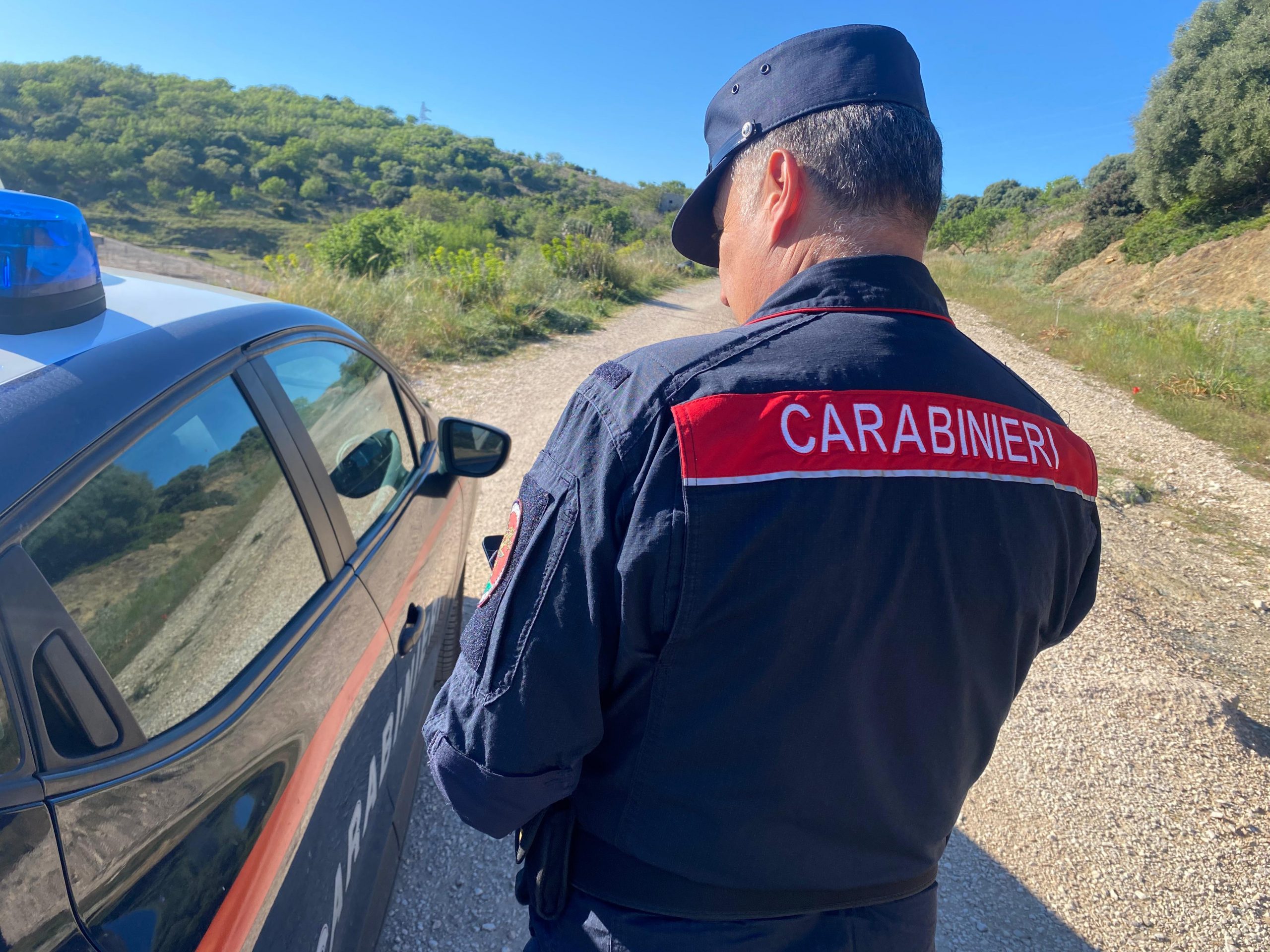 Vivaro Romano – Cinquantaseienne si perde nei boschi: ritrovato dai carabinieri forestali grazie alla posizione inviata da WhatsApp