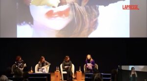 Violenza di genere in azienda, PARI. aggiorna le linee guida: focus su quella digitale ed economica