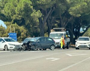 Brutto incidente sull’Aurelia, coinvolte tre auto all’incrocio di Capalbio scalo
