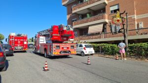 Roma – Incendio in una palazzina in via delle Vigne, quattro persone salvate (FOTO)