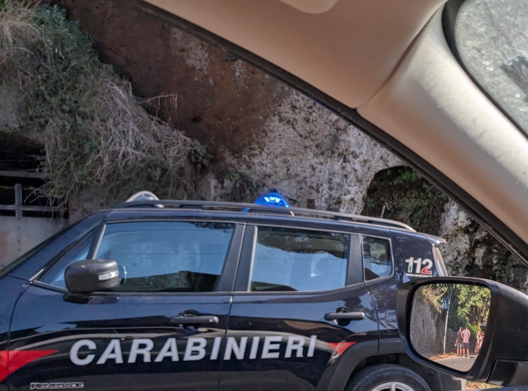 Sutri – Scontro tra auto e scooter sulla Cassia: ferito il motociclista