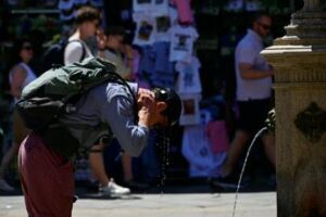 Caldo record, allerta in Italia: bollino rosso a Firenze e Perugia