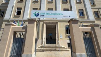 Viaggio in Casa di comunità: “Non prestazioni ma risposte ai bisogni, qui si elabora anche il lutto”. Il reportage