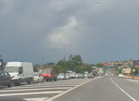 Maltempo sulla Cassia, traffico in tilt e strada chiusa: chilometri di coda tra Monterosi e Sutri