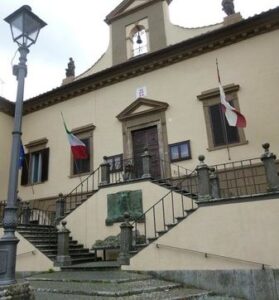 Tuscania delle Idee: “Incendio in un locale del Comune e l’amministrazione tace, vogliamo sapere cosa è accaduto”