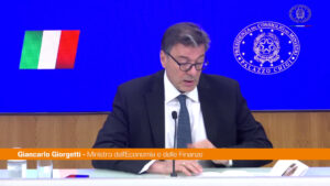 Giorgetti “Sconto solo sul gasolio di 17 centesimi fino al 6 agosto”