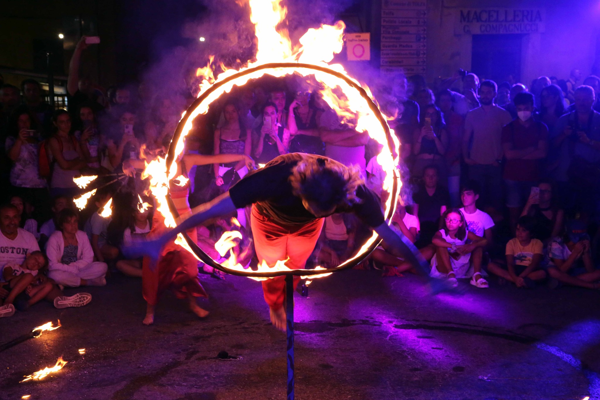 TolfArte 2026 è la metamorfosi: torna il festival più atteso dell’estate nel Lazio
