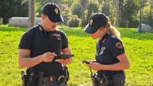 Roma – Macellaio pusher beccato con quasi 15 kg di droga e 75mila euro tra la carne della cella frigorifera