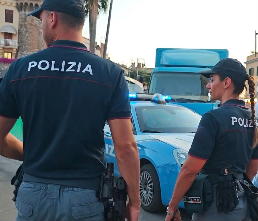 Roma – Ruba collana ad una donna ma viene visto da un tassista che lo segue fino all’arrivo della Polizia: in manette diciottenne
