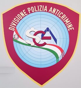 Latina – Bullismo a scuola, Questore ammonisce tre studentesse minorenni
