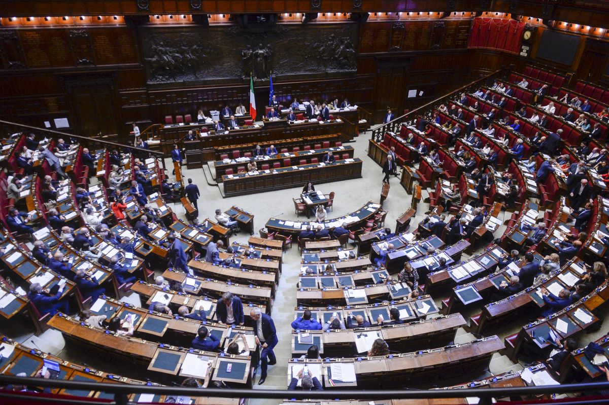 Delmastro, Camera non autorizza l’uso delle chat, voto a scrutinio segreto