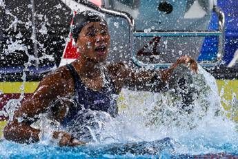 Sara Curtis nella storia – Batte chiunque, pure sé stessa: nuovo record e medaglia d’oro