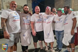 Viterbo – Non solo grandi spalle ma anche tanto cuore, la città “riempie” le cene dei Facchini
