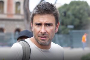 Di Battista sui social “Ce la metterò tutta per tornare presto”