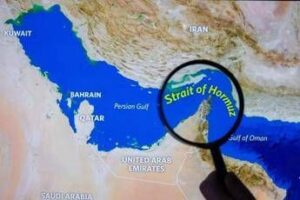 Iran, nave commerciale a Hormuz colpita da “proiettile non identificato”: ferito membro dell’equipaggio