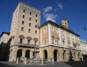 Il Comune di Rieti conferma il ritrovamento delle microspie negli uffici