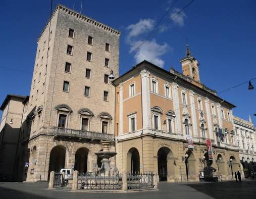 Il Comune di Rieti conferma il ritrovamento delle microspie negli uffici
